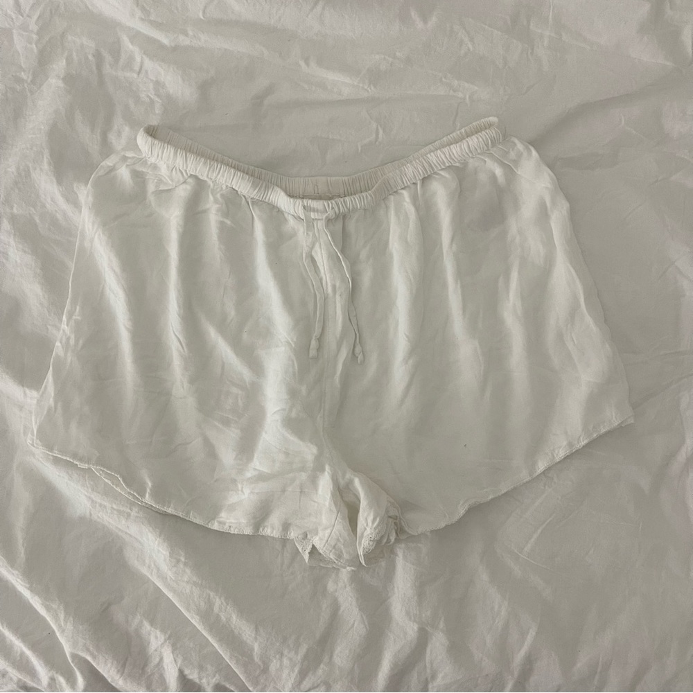 Aritzia Wilfred Shorts